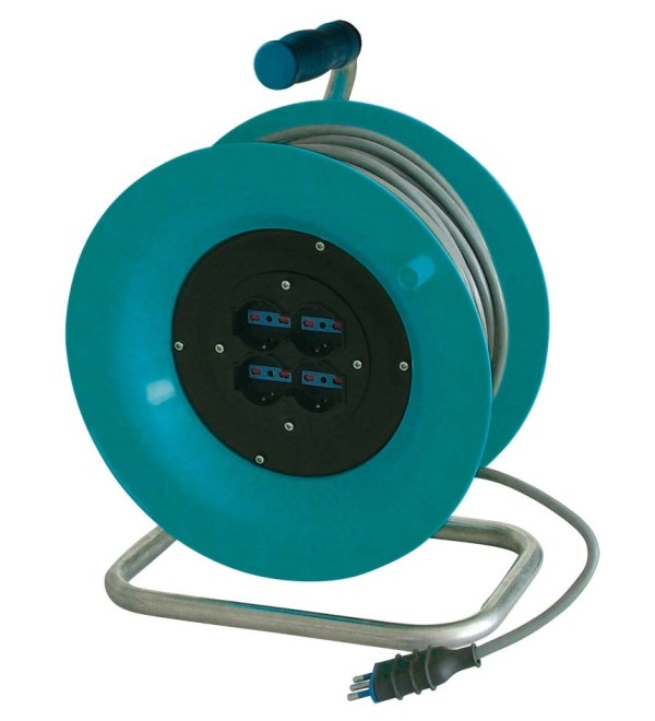 Avv.cavo 40 m  4 prese 220 v bipasso shuko