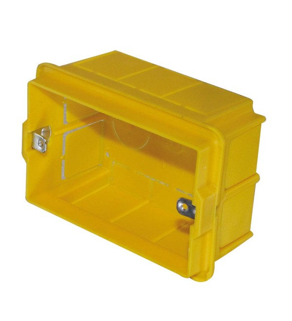 Scatola da incasso a 3 posti 70x105x50 mm