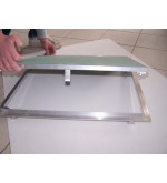 Botola d'ispezione per cartongesso in alluminio + cartongesso con sistema di apertura push pull 50x50 Chiusure2